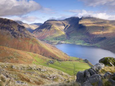 Scafell Pike et Wastwater dans la vallée de Wasdale, Lake District