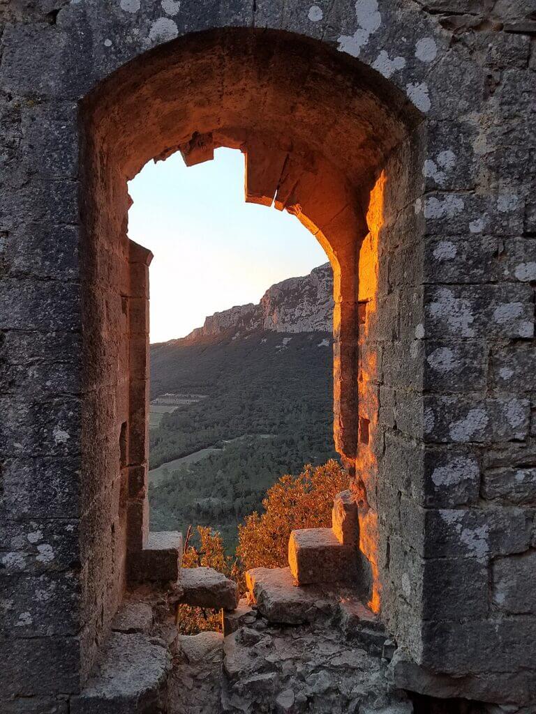 Chateau_de_Vivioures_near_Pic_Saint_Loup_Herault