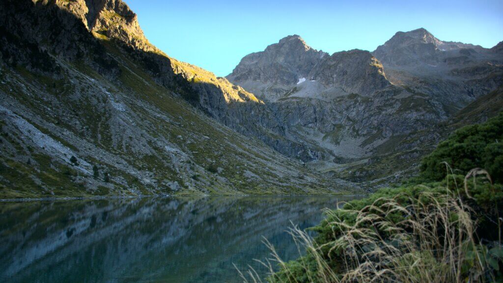 Vue le lac d'Estom