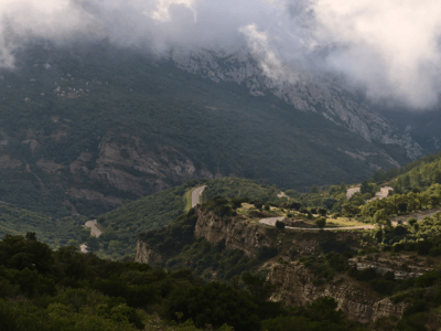 Vue lors d'une randonnée au massif Sainte Baume.