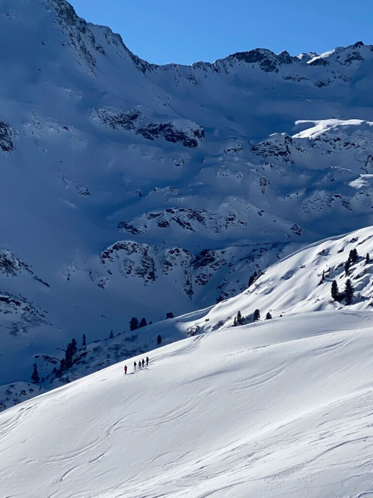 Backcountry skiing in the Arlberg area, St Anton - © Kate Banar, Unsplash